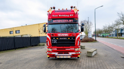 20260201-Tom-Holding-00025